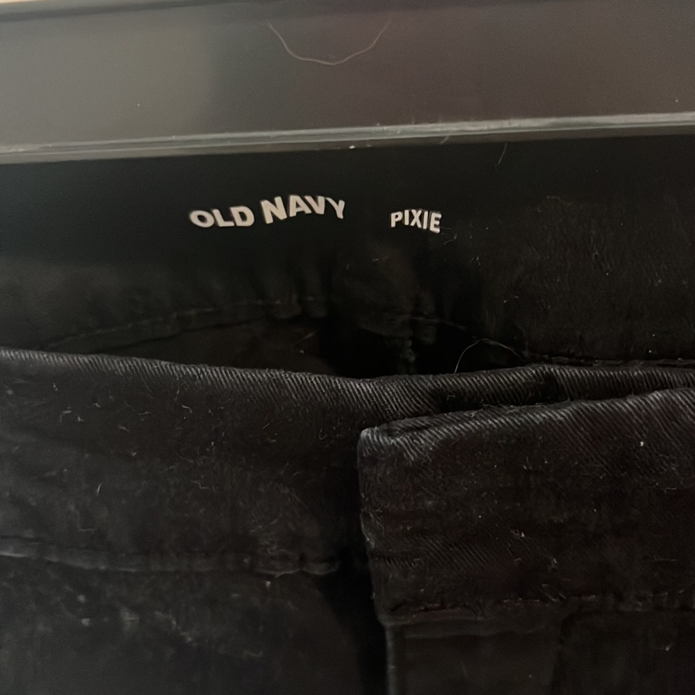 Black pixie pants - Picture 2 of 2